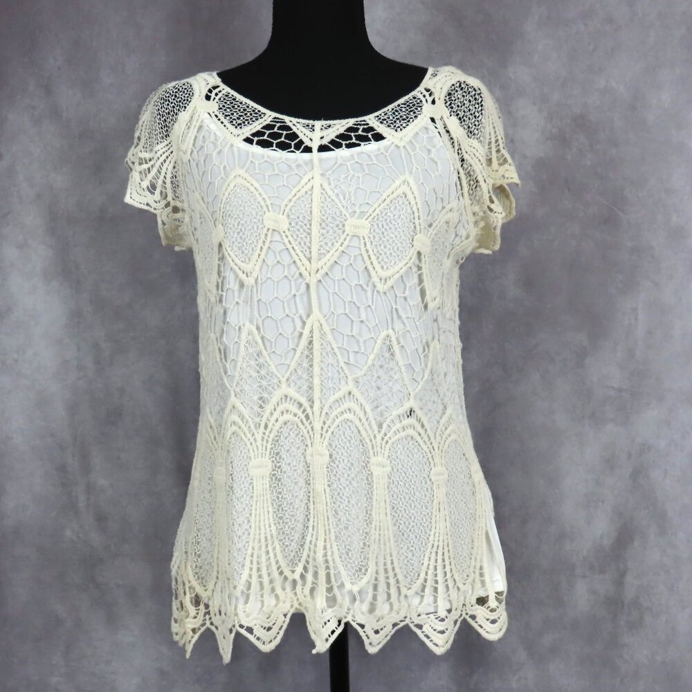 Roz & Ali Lace Lined Top